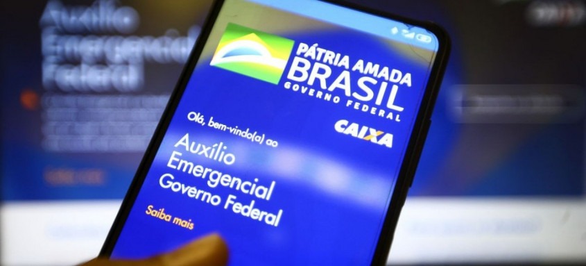 Ao todo, 1,6 milhão de pessoas com final de NIS 6 receberão R$ 421,9 milhões
- Foto: Marcelo Camargo/Agência Brasil Ao todo, 1,6 milhão de pessoas com final de NIS 6 receberão R$ 421,9 milhões