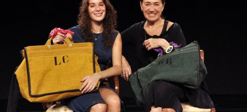 Lilia Cabral e sua filha, Giulia Bertolli, estão no espetáculo Lilia Cabral e sua filha, Giulia Bertolli, estão no espetáculo