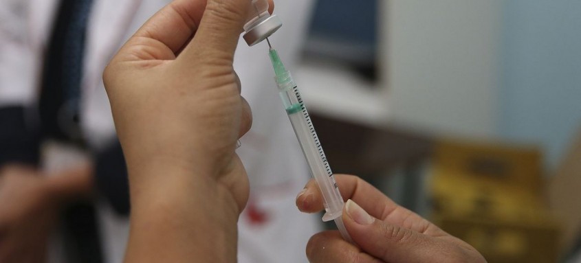Objetivo do Ministério é tranquilizar à população sobre eficácia da vacina
