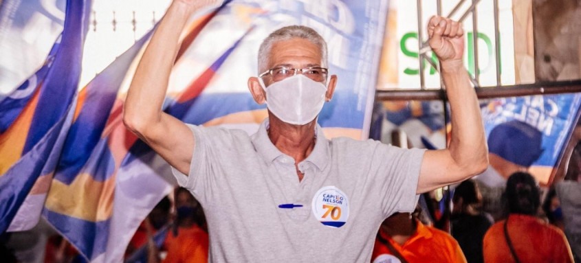Capitão Nelson, que começou a apuração em segundo lugar, virou e foi eleito o novo prefeito de São Gonçalo - Foto: Maria Costa / Divulgação Capitão Nelson, que começou a apuração em segundo lugar, virou e foi eleito o novo prefeito de São Gonçalo