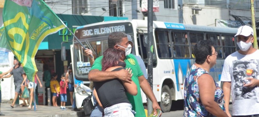 Dejorge Patrício também conversou com eleitores durante corpo a corpo