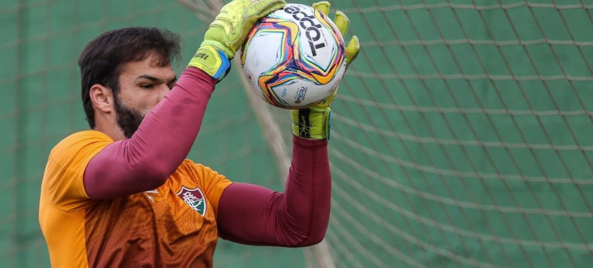 Goleiro lembra que Fluminense também perdeu jogadores devido à covid-19
- Foto: Lucas Merçon / Fluminense Goleiro lembra que Fluminense também perdeu jogadores devido à covid-19