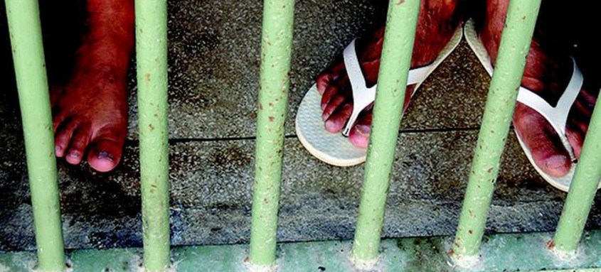 Dez jovens negros e pobres teriam sido presos de forma arbitrária em Niterói, com base em fotos da internet - Foto: Thathiana Gurgel/DPRJ Dez jovens negros e pobres teriam sido presos de forma arbitrária em Niterói, com base em fotos da internet