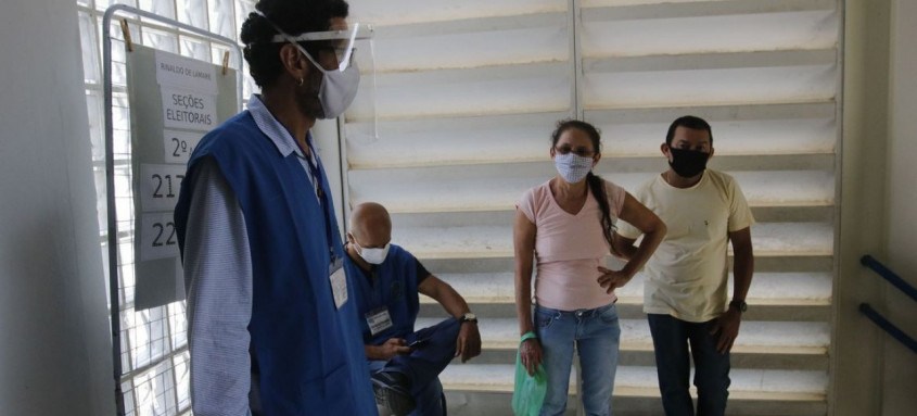 Com o fim da votação, os votos passam a ser apurados e os resultados serão divulgados pelos tribunais regionais eleitorais - Foto: Fernando Frazão/Agência Brasil Com o fim da votação, os votos passam a ser apurados e os resultados serão divulgados pelos tribunais regionais eleitorais