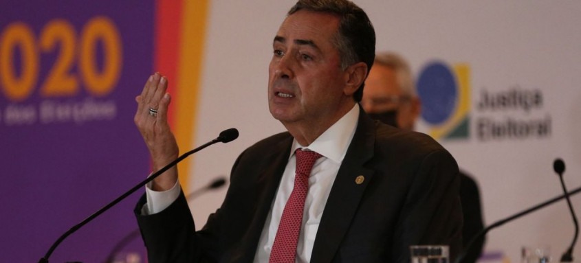Por volta das 21h40, cerca de 63% dos votos tinham sido computados - Foto: Fabio Rodrigues Pozzebom/Agência Brasil Por volta das 21h40, cerca de 63% dos votos tinham sido computados