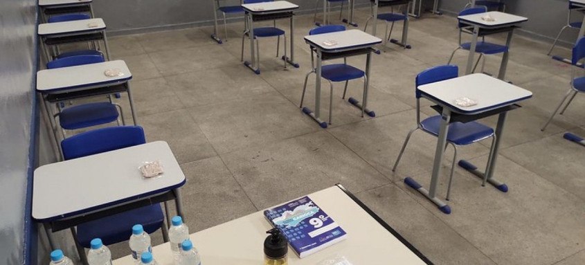 Nessa primeira fase do plano municipal de volta às aulas, serão recebidos alunos da pré-escola e do 1º e do 2º anos do ensino fundamental