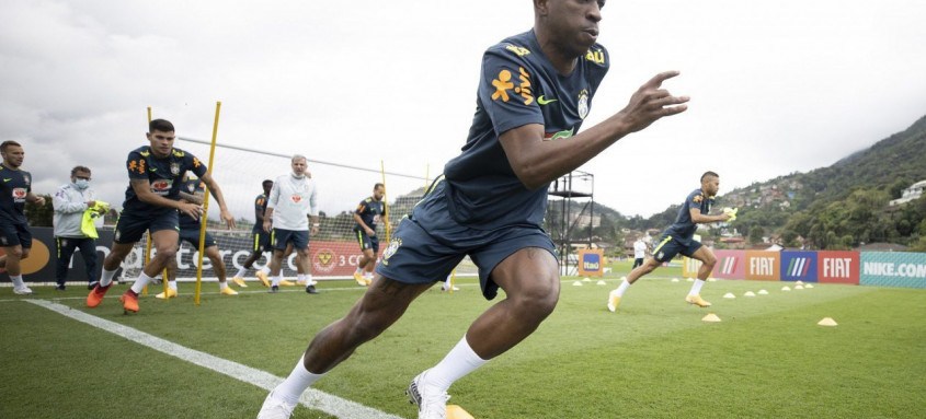 Vinícius Júnior estava com a Seleção Brasileira que disputou dois jogos das Eliminatórias - Foto: Lucas Figueiredo / CBF Vinícius Júnior estava com a Seleção Brasileira que disputou dois jogos das Eliminatórias