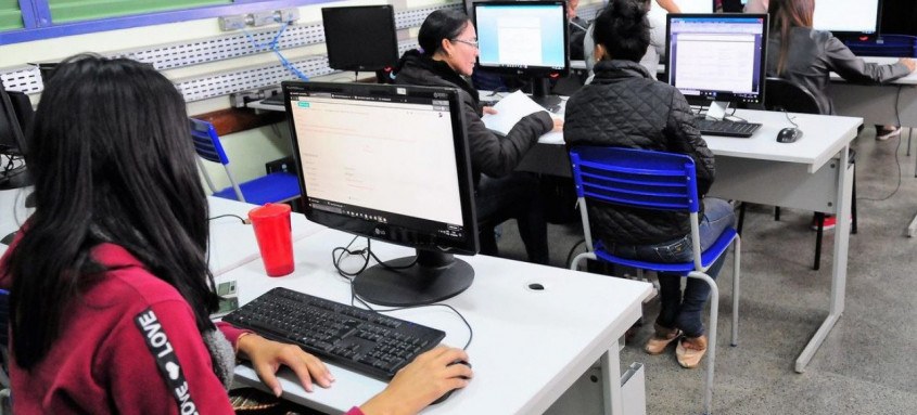 Para 81% dos professores tecnologia é grande aliada do ensino - Foto: Lúcio Bernardo Jr./Agência Brasília Para 81% dos professores tecnologia é grande aliada do ensino