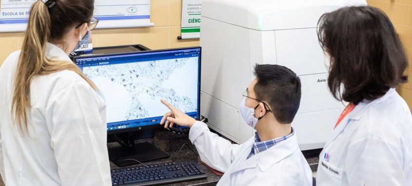 O estudo apurou também que os pacientes que se recuperarem e sobreviverem à covid provavelmente vão ter essa sequela pulmonar. 