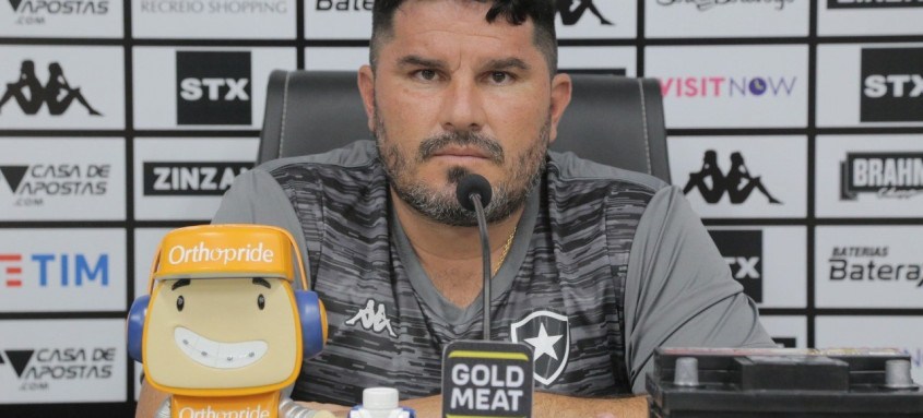 Eduardo Barroca foi anunciado na última sexta-feira como técnico do Botafogo