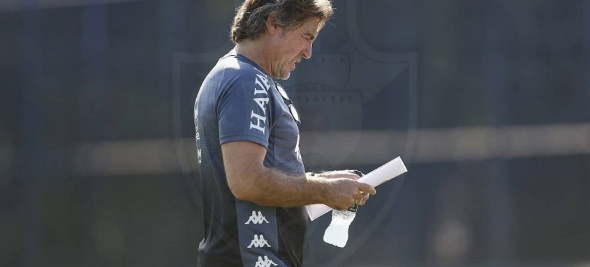 Ricardo Sá Pinto está ameaçado de demissão no Vasco por conta dos maus resultados da equipe - Foto: Rafael Ribeiro / Vasco Ricardo Sá Pinto está ameaçado de demissão no Vasco por conta dos maus resultados da equipe