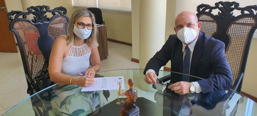 Danielle Campany de Figueiredo é a nova presidente da Comissão ‘Fashion Law’ – Estudos em Direito da Moda da OAB Niterói - Foto: Divulgação Danielle Campany de Figueiredo é a nova presidente da Comissão ‘Fashion Law’ – Estudos em Direito da Moda da OAB Niterói