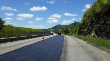 Serviço na pista Região dos Lagos foi suspenso por conta do aumento do tráfego no fim de semana para as cidades da região Divulgação