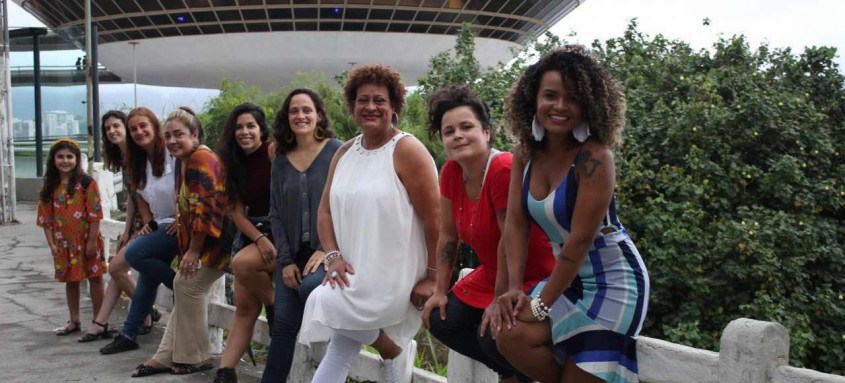 Coletivo de Mulheres na Roda de Samba de Niterói em encontro nacional