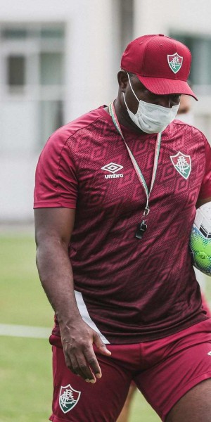 Marcão já pensa no time que vai enfrentar o Glorioso no próximo domingo - Foto: Lucas Merçon / Fluminense Marcão já pensa no time que vai enfrentar o Glorioso no próximo domingo