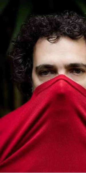 Paulinho Moska está entre os convidados para a live em homenagem à UFF - Foto: Reprodução da Internet Paulinho Moska está entre os convidados para a live em homenagem à UFF