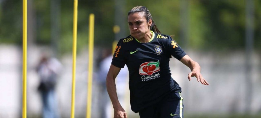 Marta ficou de fora dos últimos compromissos da Seleção Brasileira após testar positivo para covid-19