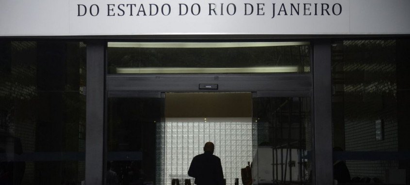Valores eram remetidos de forma ilegal para uma conta na Suiça, em nome da empresa offshore Big Pluto Universal - Foto: Fernando Frazão/Agência Brasil Valores eram remetidos de forma ilegal para uma conta na Suiça, em nome da empresa offshore Big Pluto Universal