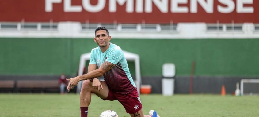 O Fluminense, de Danilo Barcelos, vem caindo de produção desde a saída do técnico Odair Hellmann, no início do mês - Foto: Lucas Merçon / Fluminense O Fluminense, de Danilo Barcelos, vem caindo de produção desde a saída do técnico Odair Hellmann, no início do mês