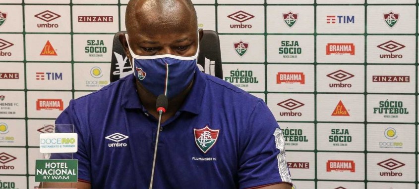 Técnico Marcão segue sem vencer no comando do Fluminense. Em três jogos foram duas derrotas e um empate