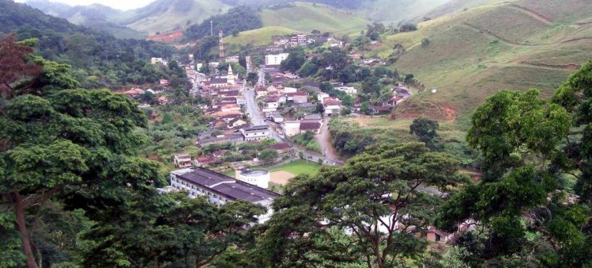 A programação de fim de ano continua suspensa na cidade