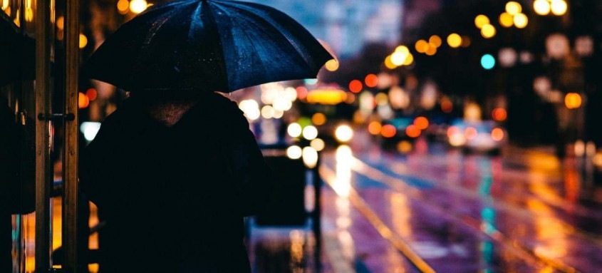 Previsão de temporais para a virada do ano e o primeiro dia de 2021no Rio - Foto: Unsplash/ Todd Diemer Previsão de temporais para a virada do ano e o primeiro dia de 2021no Rio