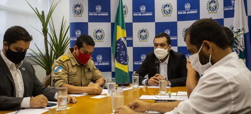 A reunião contou com a presença de representantes da Defesa Civil, Desenvolvimento Social, Direitos Humanos, Ambiente e Sustentabilidade, e da Polícia Militar