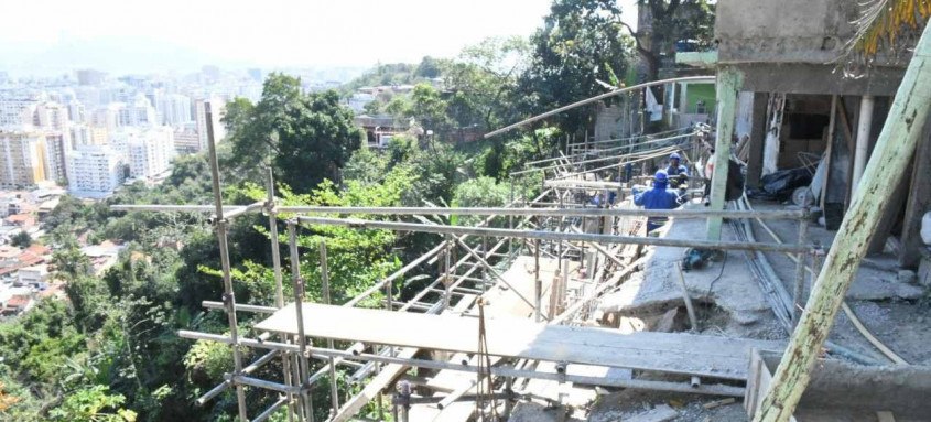 Pavimentação e drenagem foram feitas em mais 200 vias da Região Oceânica
- Foto: Leonardo Simplício/Prefeitura de Niterói Pavimentação e drenagem foram feitas em mais 200 vias da Região Oceânica