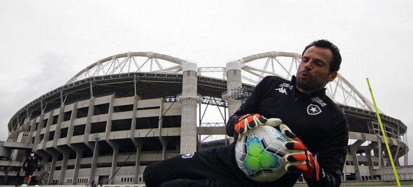 Diego Cavalieri vem tendo bastante oportunidade neste ano, beneficiado pela lesão do titular Gatito Fernández