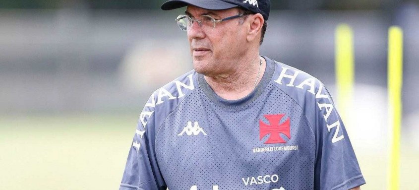 Técnico Vanderlei Luxemburgo tenta salvar Vasco de mais um rebaixamento