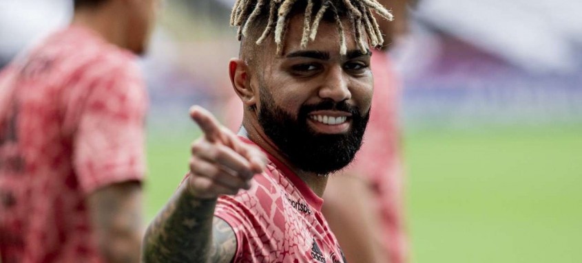 O rubro-negro Gabigol e o tricolor Fred irão travar um duelo de artilheiros no clássico desta noite no Maracanã, entre Flamengo e Fluminense, pela 28ª rodada do Campeonato Brasileiro - Foto: Marcelo Cortes / Flamengo O rubro-negro Gabigol e o tricolor Fred irão travar um duelo de artilheiros no clássico desta noite no Maracanã, entre Flamengo e Fluminense, pela 28ª rodada do Campeonato Brasileiro