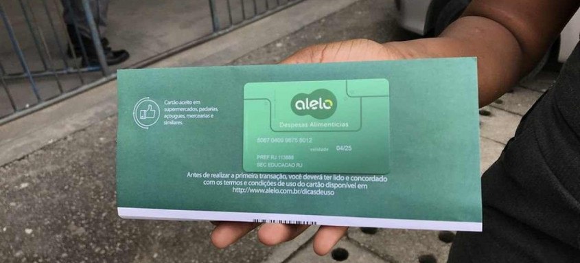 Mais de 641 mil estudantes tiveram seu direito à alimentação escolar desrespeitado por causa do atraso de quase um mês na recarga - Foto: Divulgação/ Prefeitura do Rio Mais de 641 mil estudantes tiveram seu direito à alimentação escolar desrespeitado por causa do atraso de quase um mês na recarga