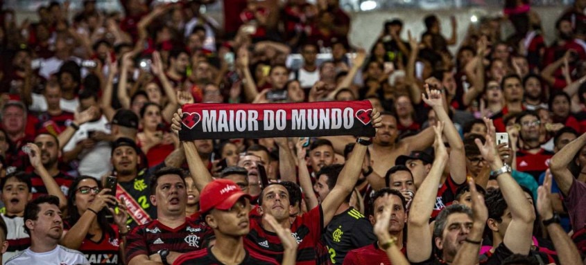 A torcida do Flamengo, segundo Bruno Henrique, ajudou o clube nas conquistas de 2019 - Foto: Marcelo Cortes / Flamengo A torcida do Flamengo, segundo Bruno Henrique, ajudou o clube nas conquistas de 2019