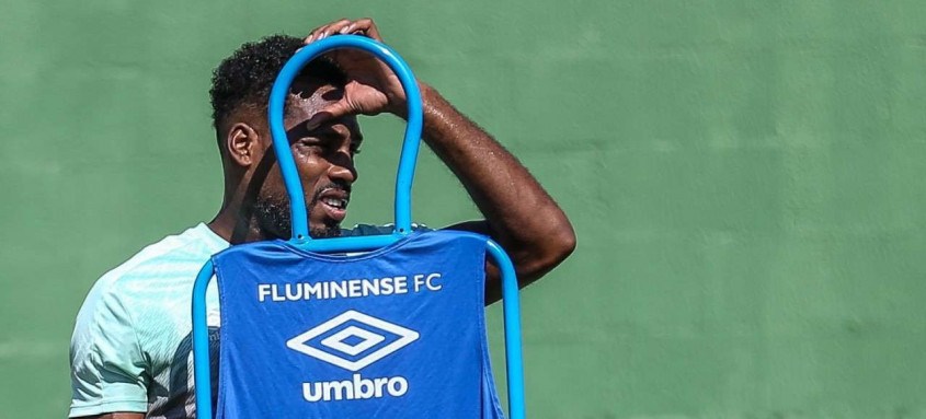 Luccas Claro exaltou a mudança de postura na equipe no 2º tempo contra o Fla - Foto: Lucas Merçon / Fluminense Luccas Claro exaltou a mudança de postura na equipe no 2º tempo contra o Fla
