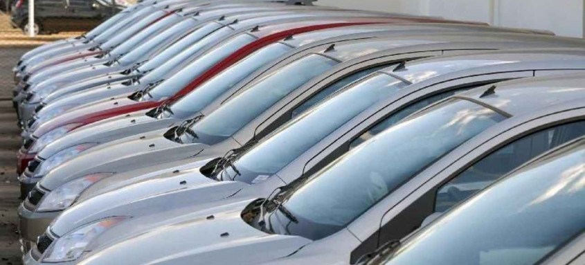 O último mês foi o melhor em vendas de autoveículos no ano (243.967 unidades), com média diária de 11,6 mil unidades - Foto: Divulgação/ Agência Brasil O último mês foi o melhor em vendas de autoveículos no ano (243.967 unidades), com média diária de 11,6 mil unidades
