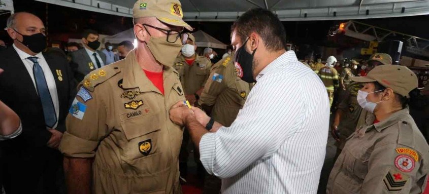 Todas as unidades do Corpo de Bombeiros prestaram homenagem aos militares exatamente dez anos depois da tragédia