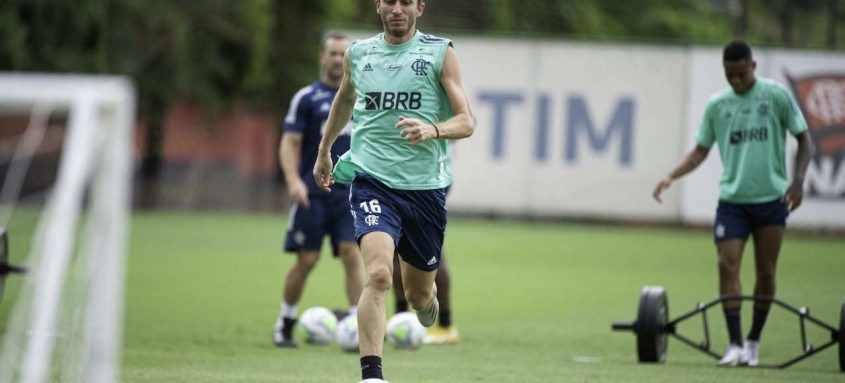 Assim como todo restante do elenco, Filipe Luís caiu de produção nas últimas rodadas - Foto: Alexandre Vidal / Flamengo Assim como todo restante do elenco, Filipe Luís caiu de produção nas últimas rodadas