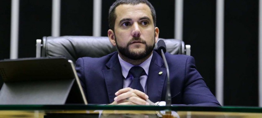 Carlos Jordy publicou que já está conversando com dois partidos - Foto: Cleia Viana / Câmara dos Deputados Carlos Jordy publicou que já está conversando com dois partidos
