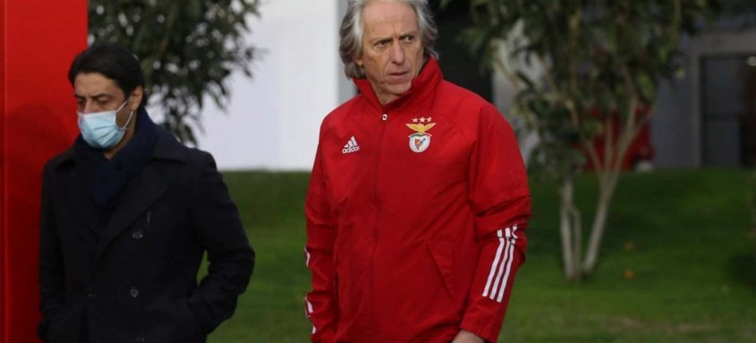 Jorge Jesus deve modificar o Benfica para jogo decisivo de hoje em Lisboa - Foto: Tania Paulo / SL Benfica Jorge Jesus deve modificar o Benfica para jogo decisivo de hoje em Lisboa