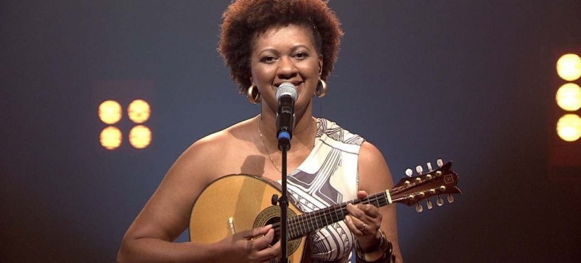Neste domingo, às 18h, a cantora Nilze Carvalho e a banda Casuarina encerram a homenagem pelos 100 anos de Zé Kéti, no CCBB Rio, lembrando o show Neste domingo, às 18h, a cantora Nilze Carvalho e a banda Casuarina encerram a homenagem pelos 100 anos de Zé Kéti, no CCBB Rio, lembrando o show