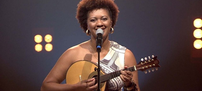 Neste domingo, às 18h, a cantora Nilze Carvalho e a banda Casuarina encerram a homenagem pelos 100 anos de Zé Kéti, no CCBB Rio, lembrando o show 