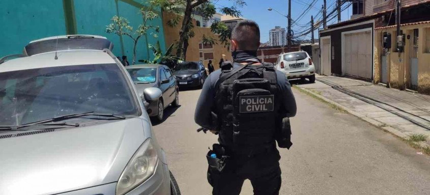 Agentes impediram ação criminosa no bairro Brás de Pina na Zona Norte 