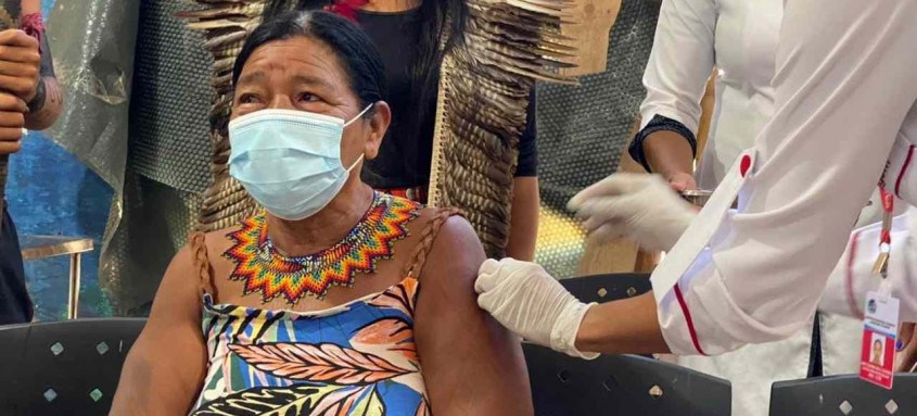 Índios da aldeia Mata Verde Bonita, em Maricá, começaram a ser vacinados contra a covid-19