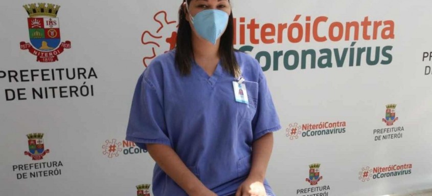 Bruna Lemos, de 35 anos, trabalha na linha de frente desde abril