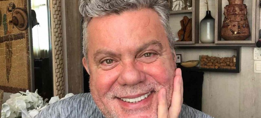 No palco do Imperator, Milton Cunha vai abordar a importância dos quesitos pontuados pelas escolas durante o desfile - Foto: Divulgação No palco do Imperator, Milton Cunha vai abordar a importância dos quesitos pontuados pelas escolas durante o desfile