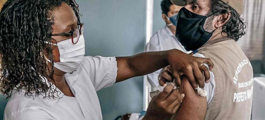 Promotorias de Justiça afirmam que a obrigação de digitalizar e divulgar os nomes dos vacinados não gerará tarefas adicionais aos servidores públicos encarregados da vacinação