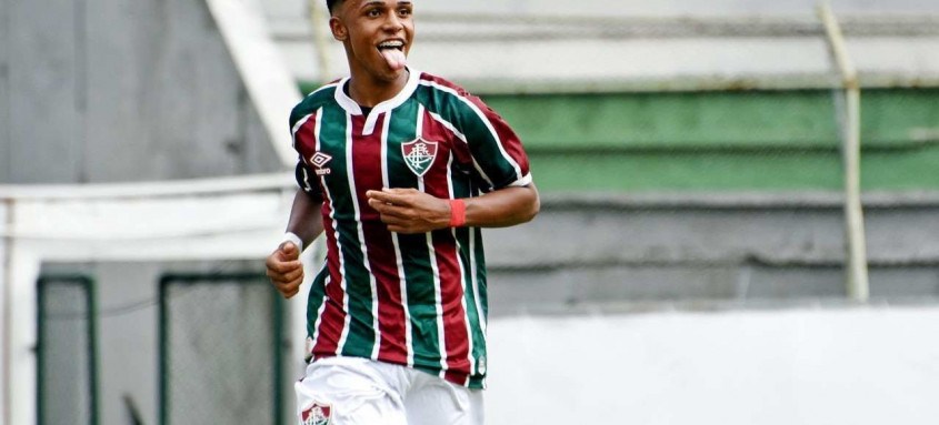 Além do Manchester City, o Shakhtar Donetsk, da Ucrânia, também deseja tirar o jovem Kayky, de 17 anos, do Fluminense - Foto: Mailson Santana / Fluminense Além do Manchester City, o Shakhtar Donetsk, da Ucrânia, também deseja tirar o jovem Kayky, de 17 anos, do Fluminense