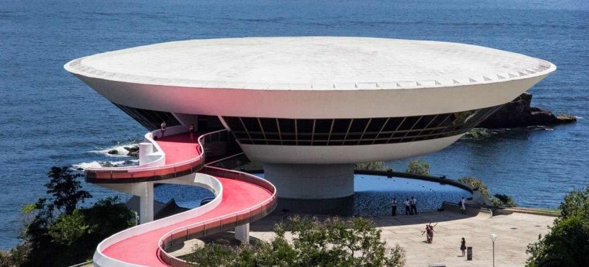 Museu de Arte Contemporânea: uma das referências do turismo em Niterói - Foto: Leonardo Zulluh/Divulgação Museu de Arte Contemporânea: uma das referências do turismo em Niterói