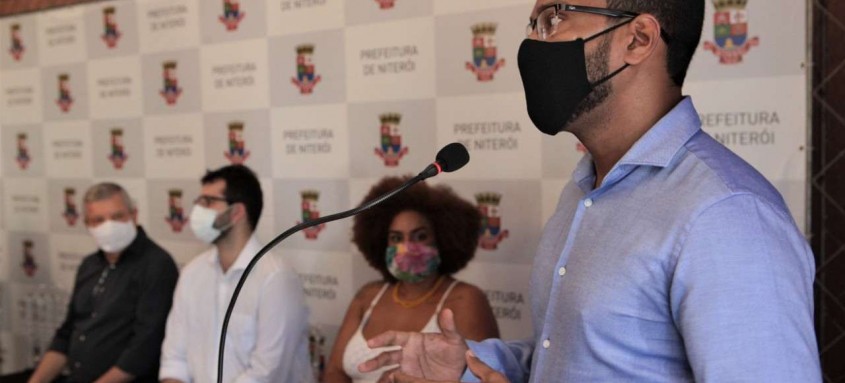Secretário de Educação de Niterói, Vinicius Wu, explicou a proposta - Foto: Berg Silva/Prefeitura de Niterói Secretário de Educação de Niterói, Vinicius Wu, explicou a proposta