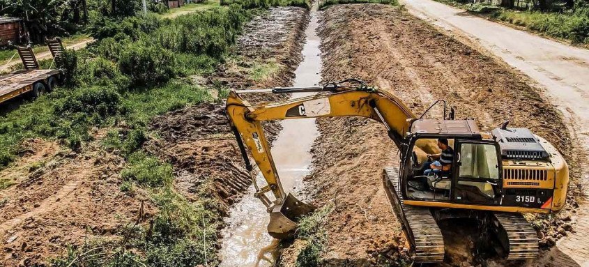 Secretaria de Serviços Públicos e de Obras fazem ações em Itaboraí